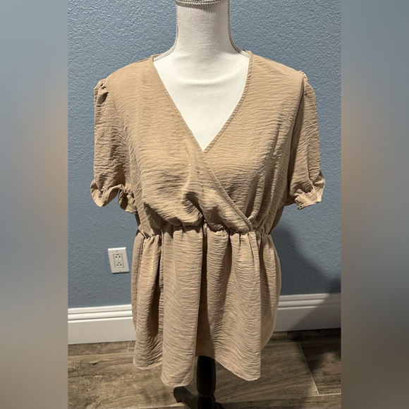 SHEIN Babydoll Top - Picture 1 of 6